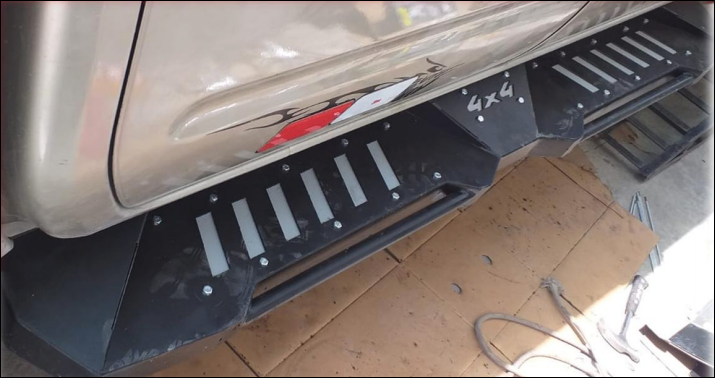 Pisaderas Off Road para Toyota Hilux
